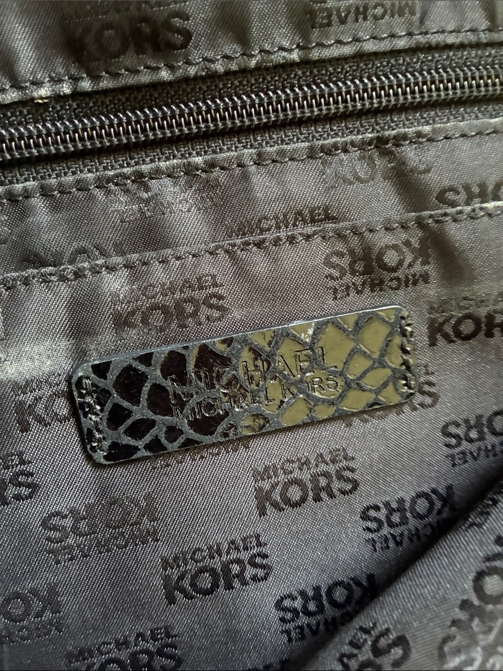 Michael Kors Large Black Croc Snakeskin Python Tote Bag EUC $398 - Picture 4 of 5